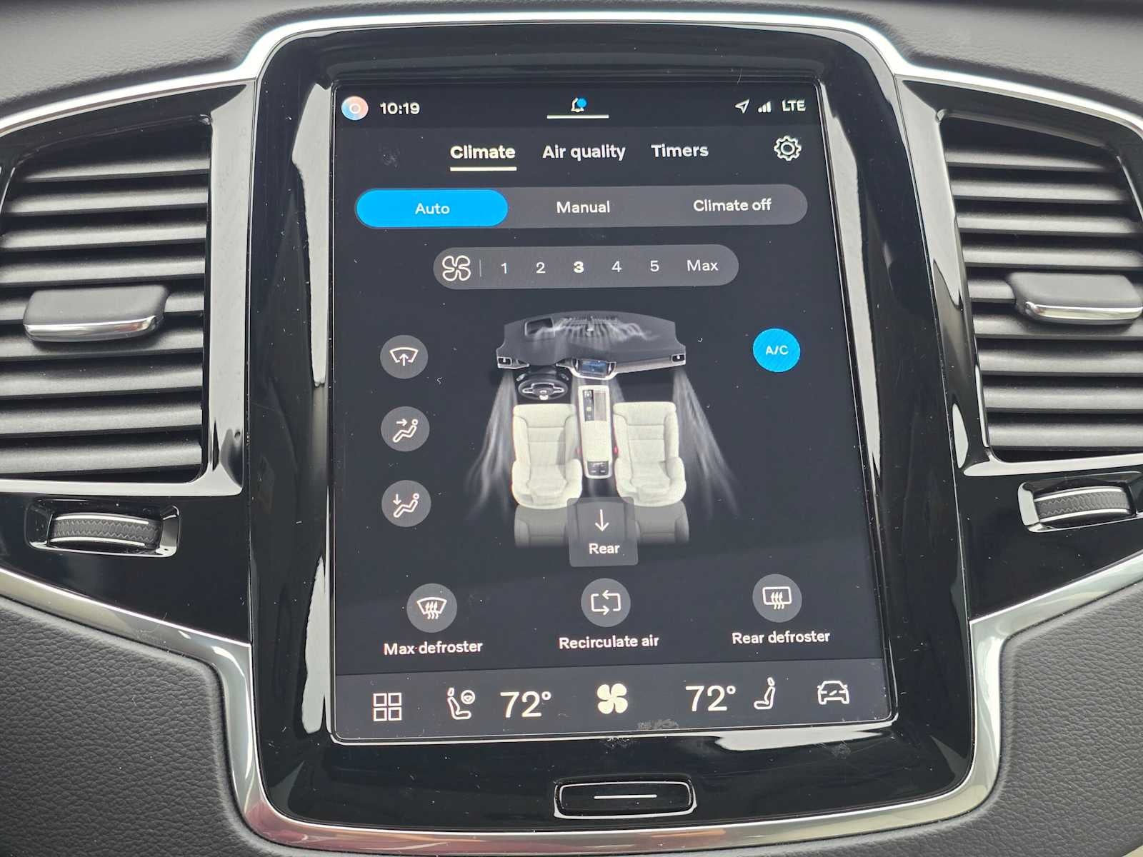 2025 Volvo XC90 Plug-In Hybrid Ultra