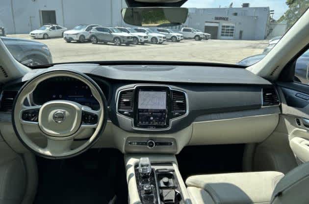 2025 Volvo XC90 Plug-In Hybrid Ultra