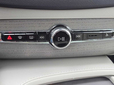 2025 Volvo XC90 Plug-In Hybrid Ultra