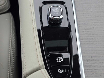 2025 Volvo XC90 Plug-In Hybrid Ultra