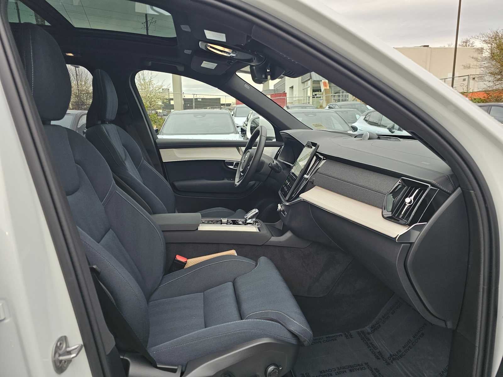 2025 Volvo XC90 Plug-In Hybrid Ultra