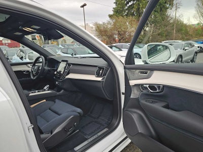 2025 Volvo XC90 Plug-In Hybrid Ultra