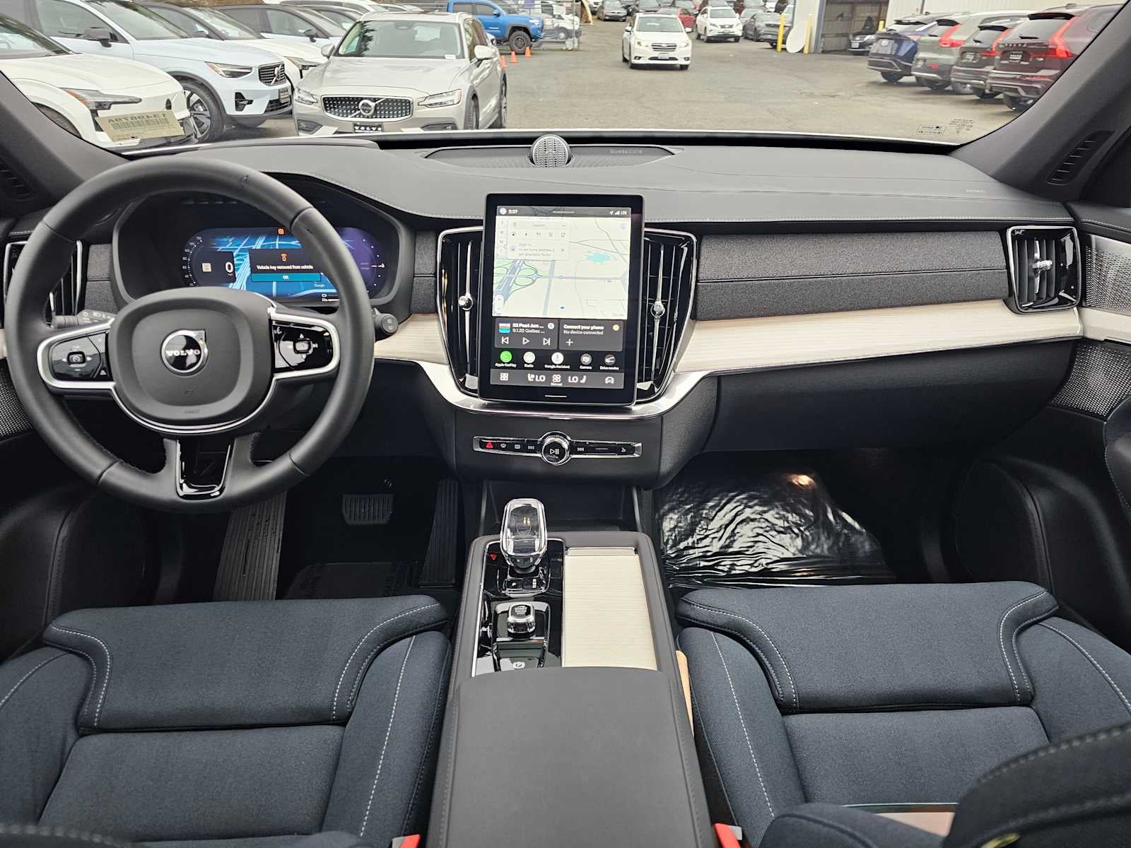 2025 Volvo XC90 Plug-In Hybrid Ultra