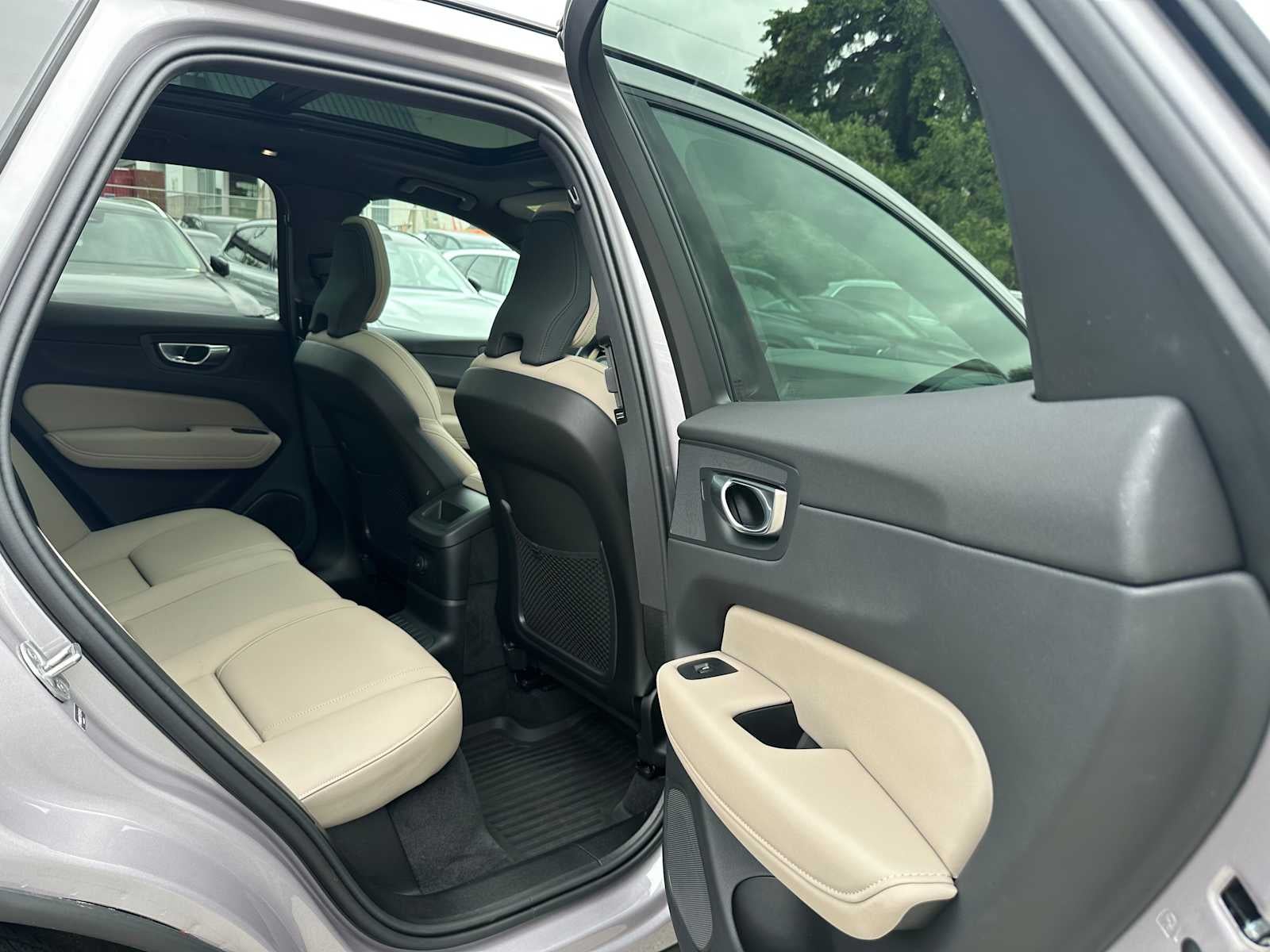 2026 Volvo XC60 Plug-In Hybrid Core