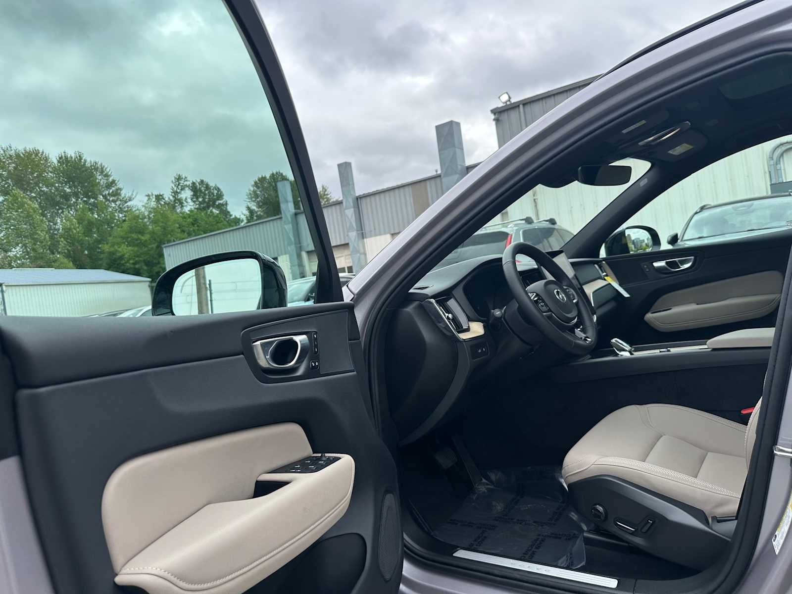 2026 Volvo XC60 Plug-In Hybrid Core