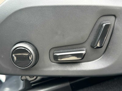 2026 Volvo XC60 Plug-In Hybrid Core