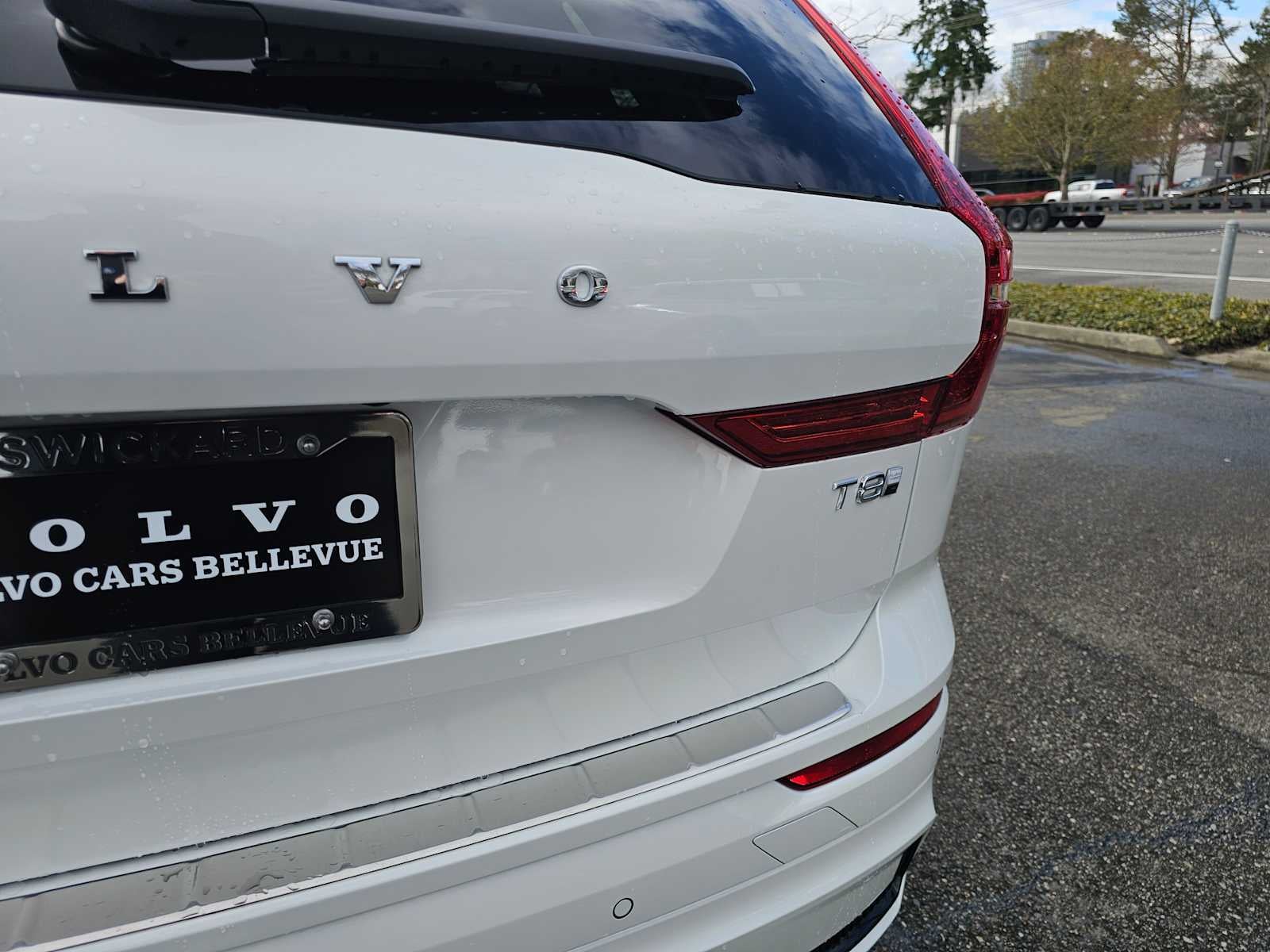 2025 Volvo XC60 Plug-In Hybrid Plus