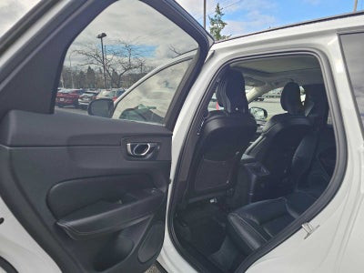 2025 Volvo XC60 Plug-In Hybrid Plus