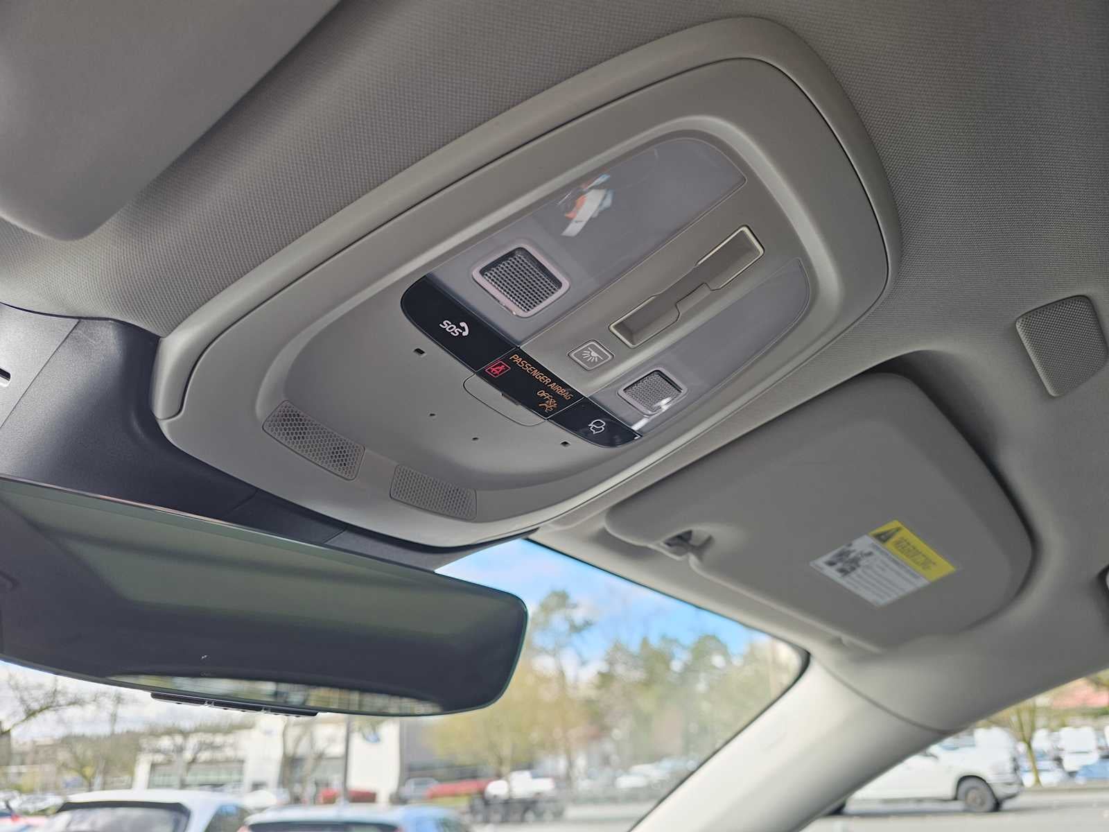 2025 Volvo XC60 Plug-In Hybrid Plus