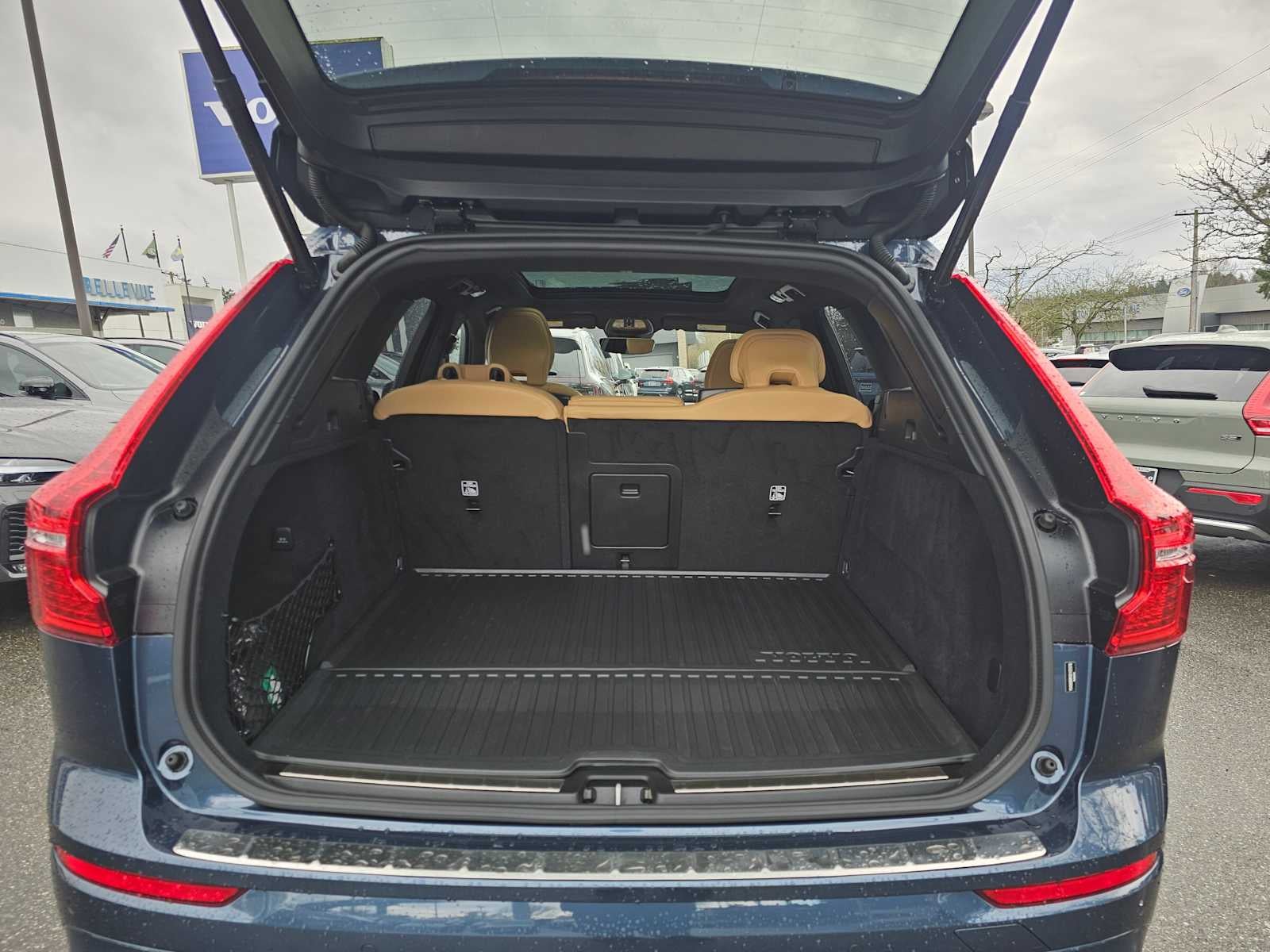 2025 Volvo XC60 Plug-In Hybrid Ultra