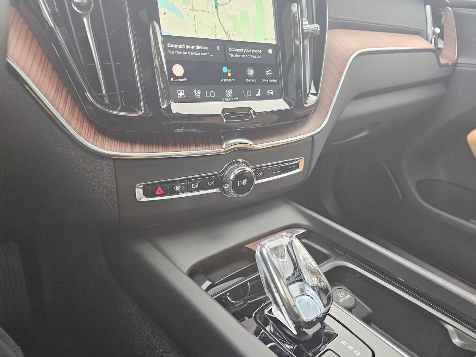 2025 Volvo XC60 Plug-In Hybrid Ultra