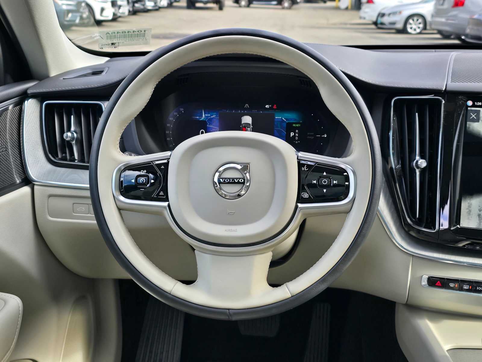 2025 Volvo XC60 Plug-In Hybrid Ultra