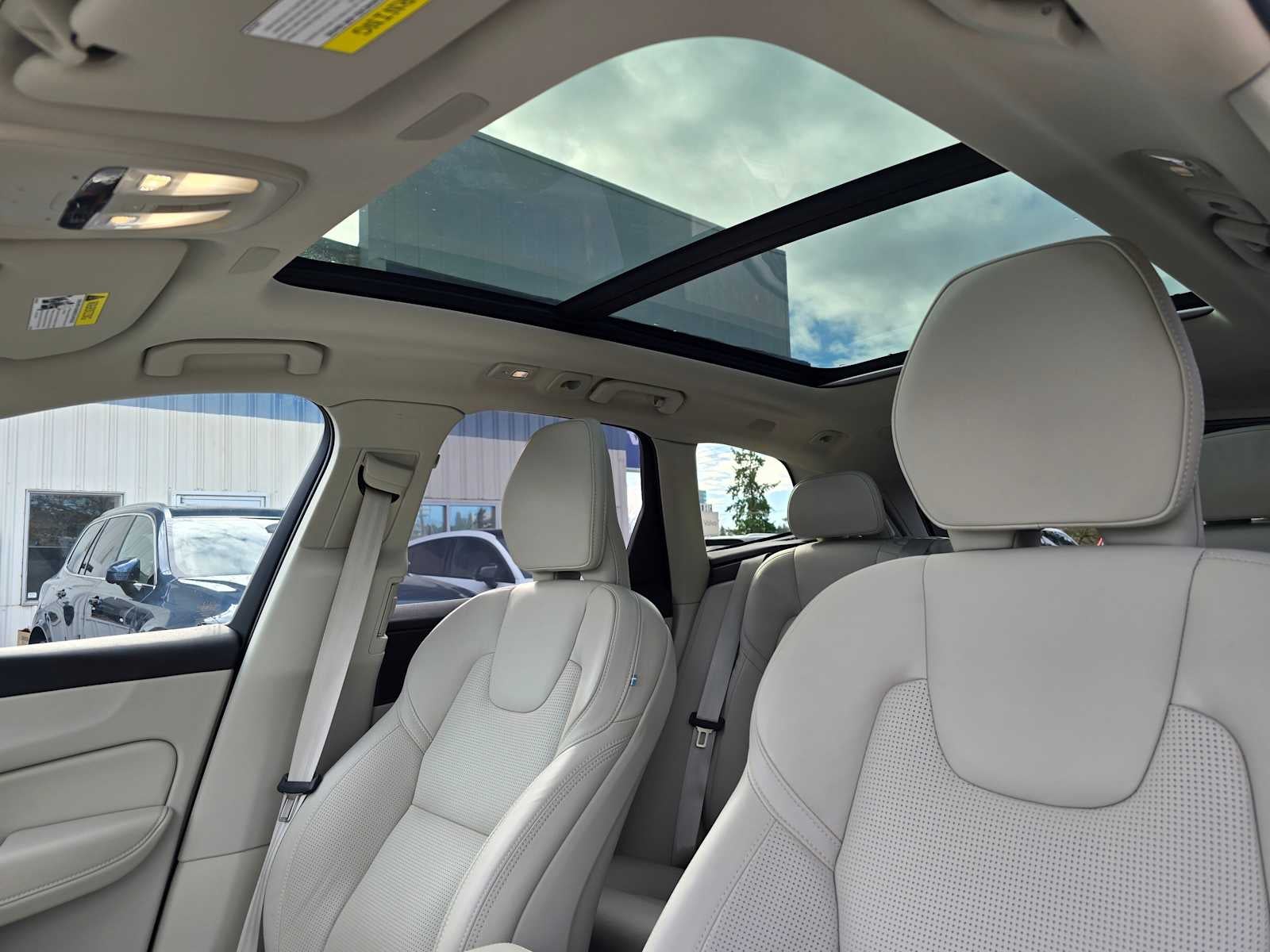 2025 Volvo XC60 Plug-In Hybrid Ultra