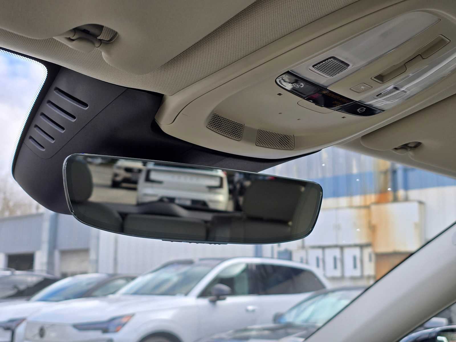 2025 Volvo XC60 Plug-In Hybrid Ultra