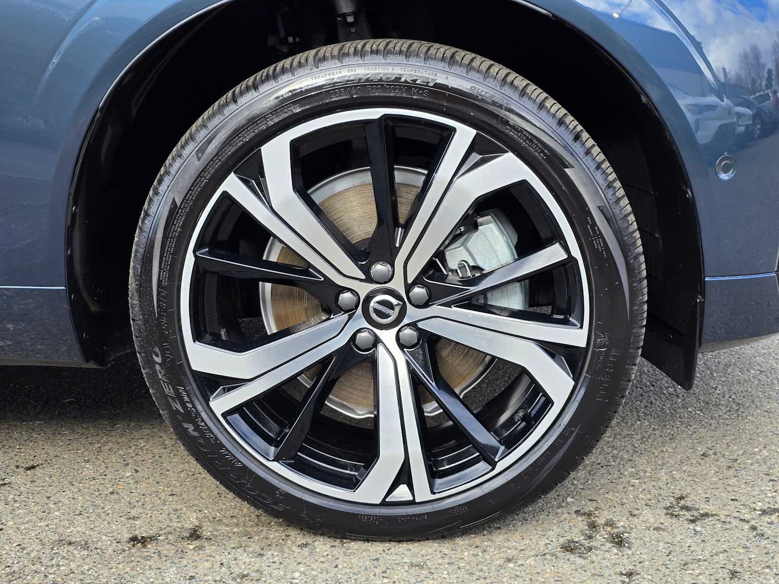 2025 Volvo XC60 Plug-In Hybrid Ultra