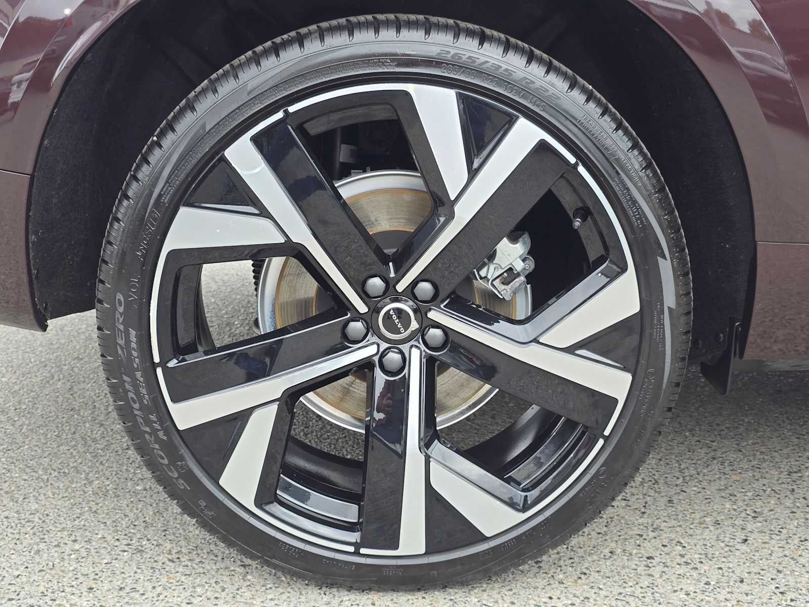 2026 Volvo XC60 Plug-In Hybrid Ultra