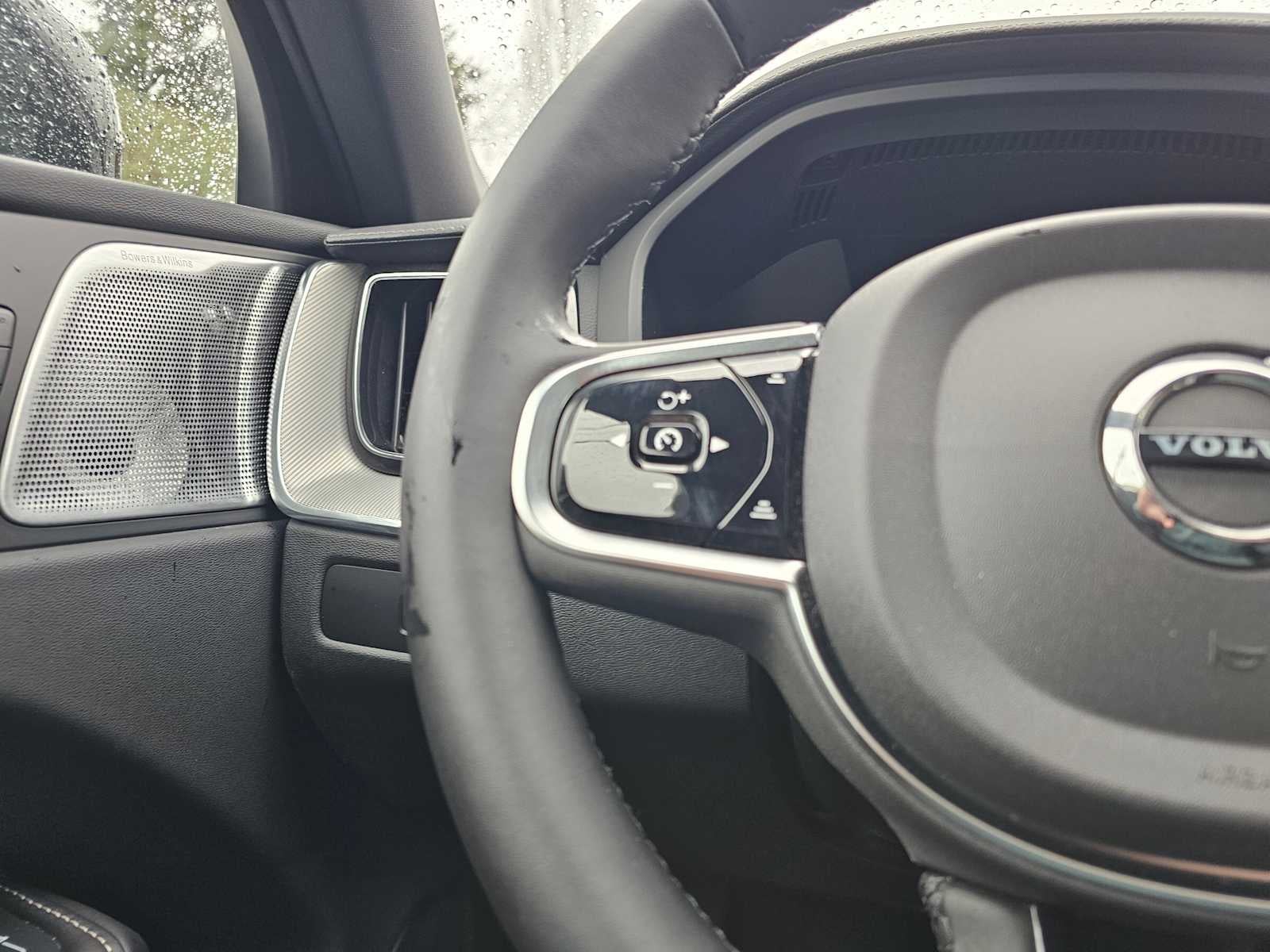 2025 Volvo XC60 Plug-In Hybrid Polestar Engineered