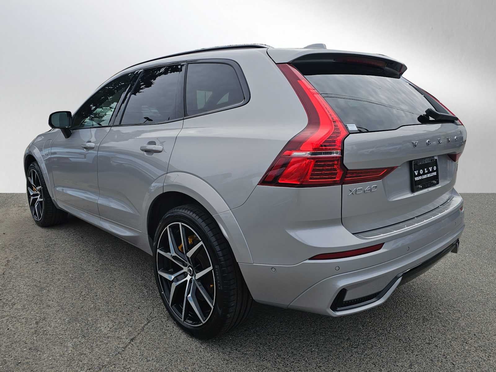 2025 Volvo XC60 Plug-In Hybrid Polestar Engineered
