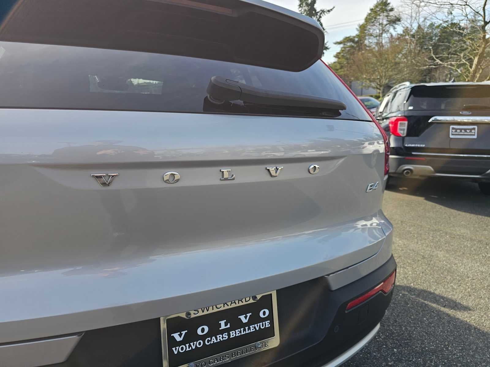 2023 Volvo XC40 Plus Bright Theme