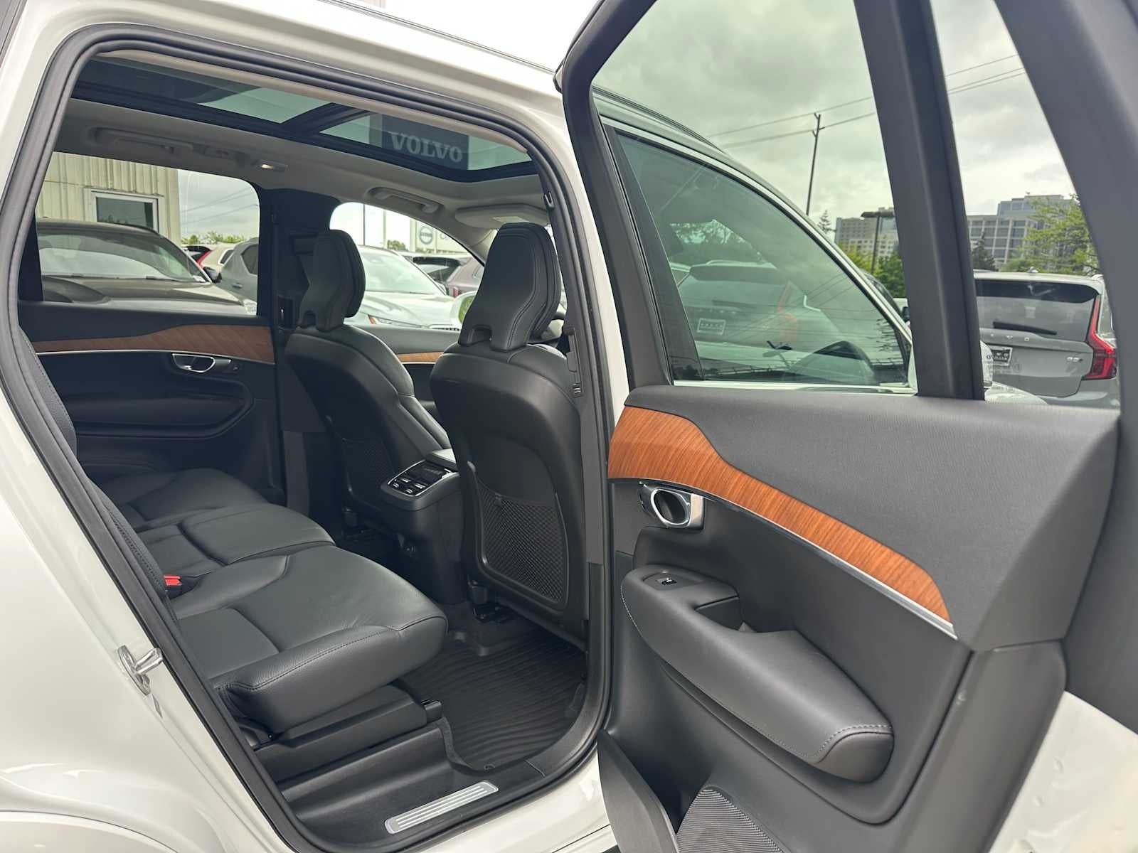 2023 Volvo XC90 Plus