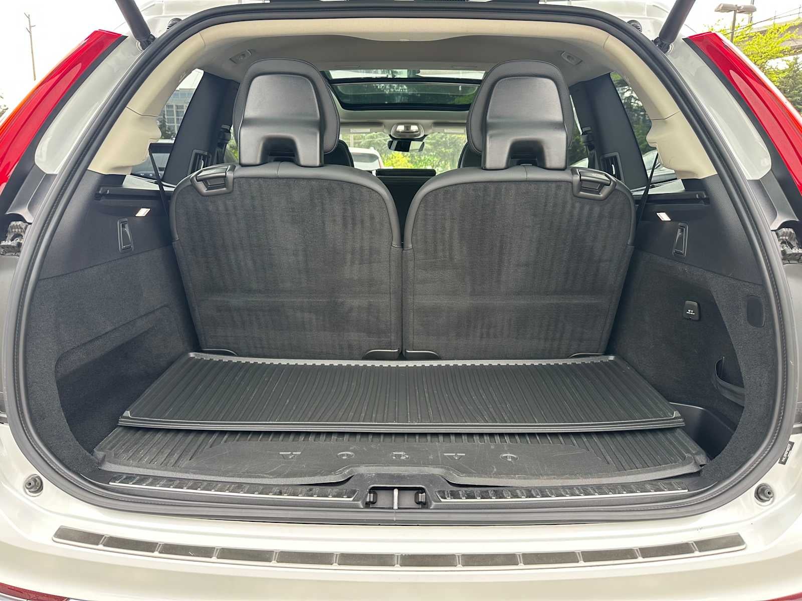 2023 Volvo XC90 Plus