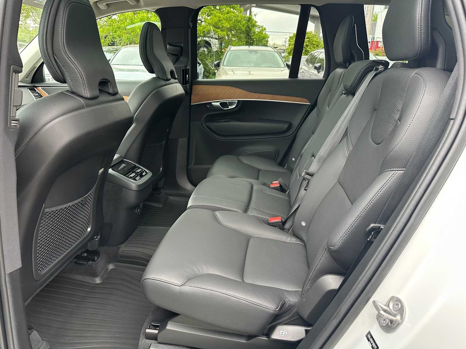 2023 Volvo XC90 Plus
