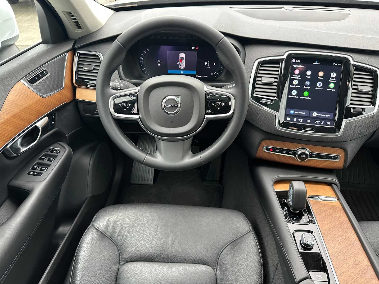 2023 Volvo XC90 Plus