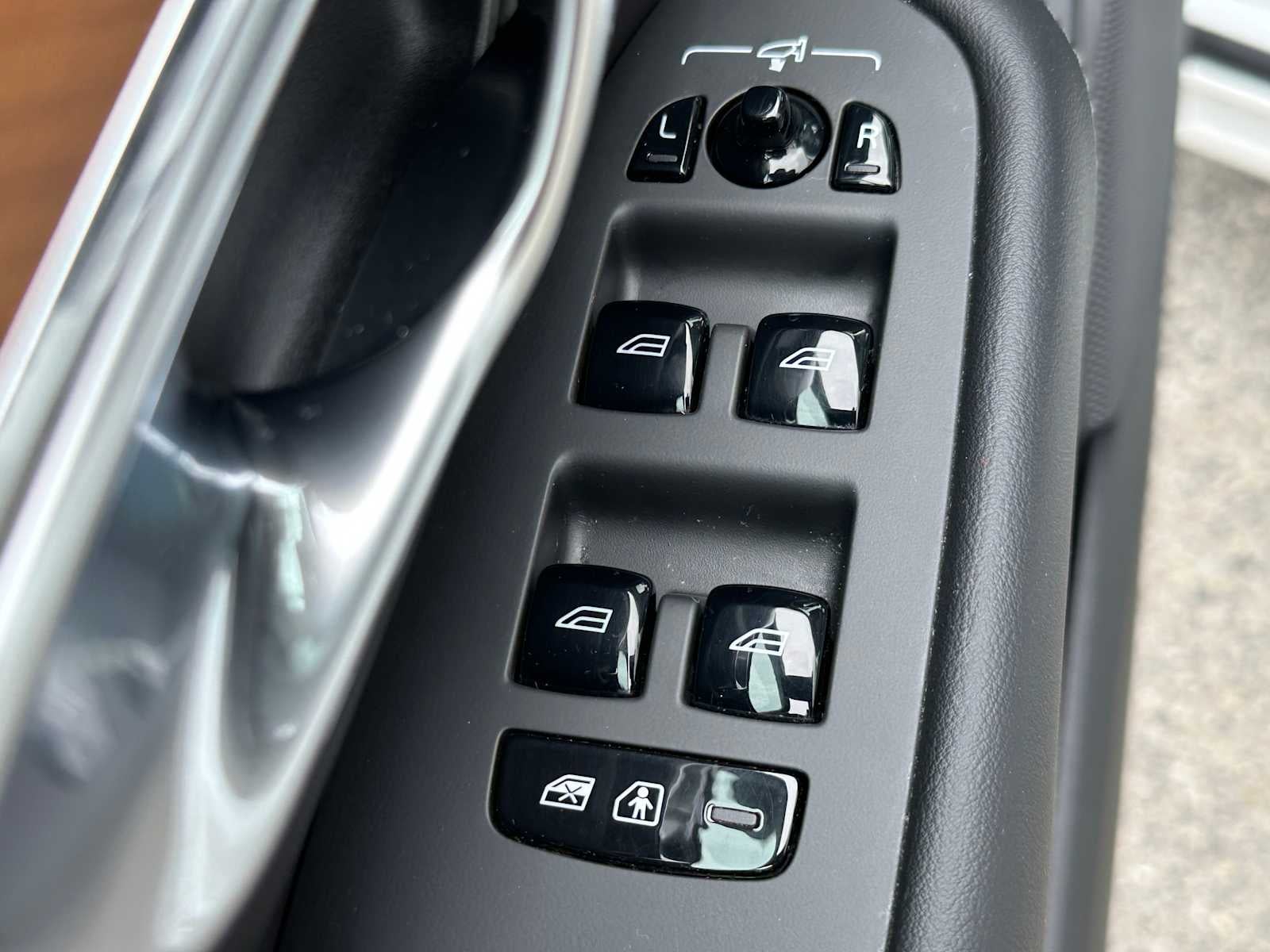 2023 Volvo XC90 Plus