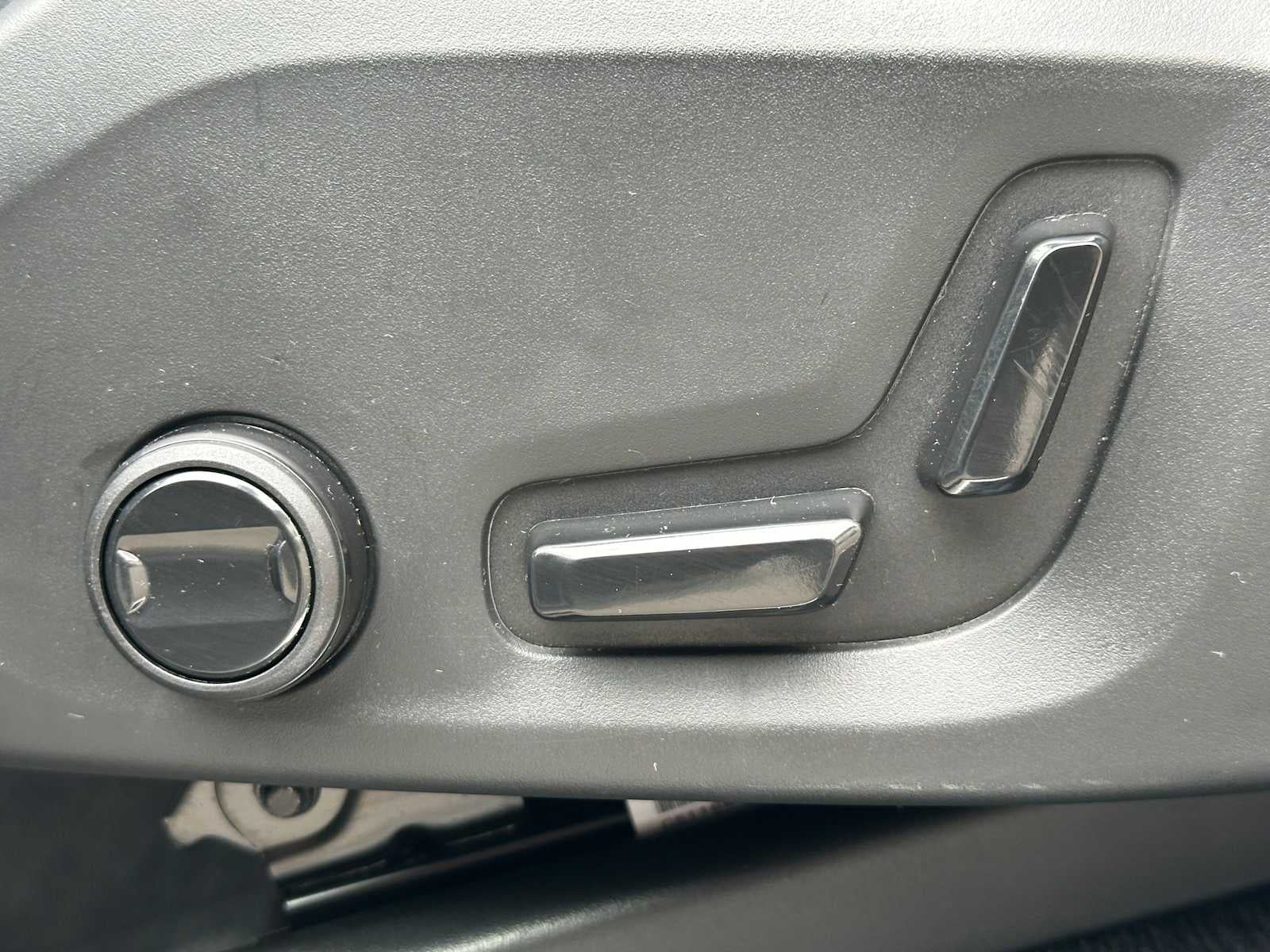 2023 Volvo XC90 Plus