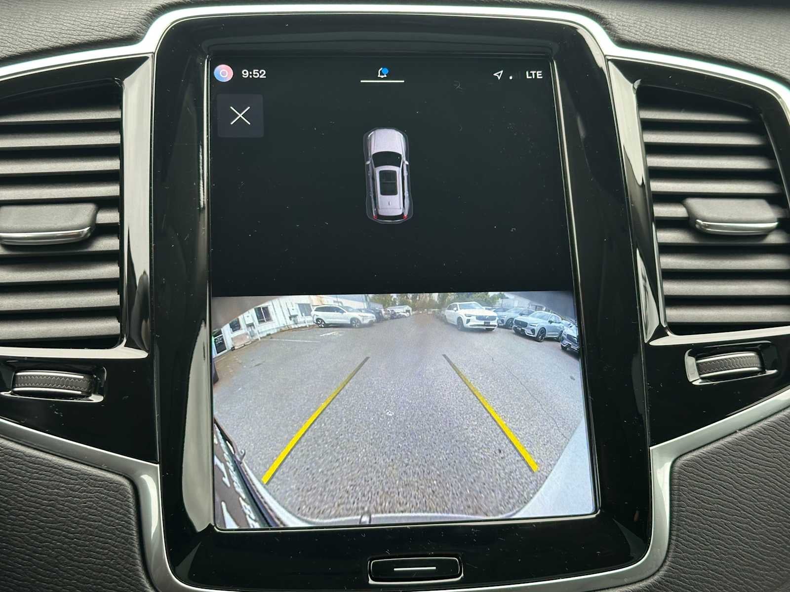 2023 Volvo XC90 Plus
