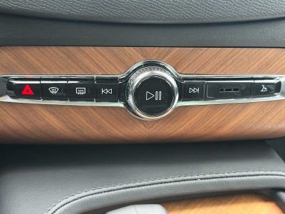 2023 Volvo XC90 Plus