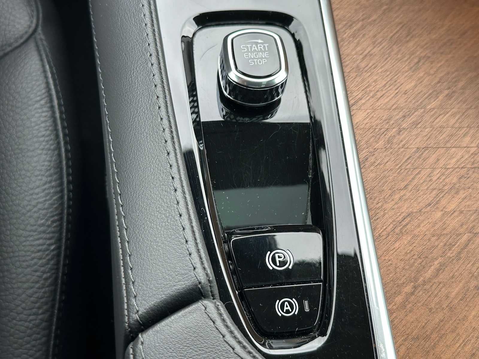 2023 Volvo XC90 Plus