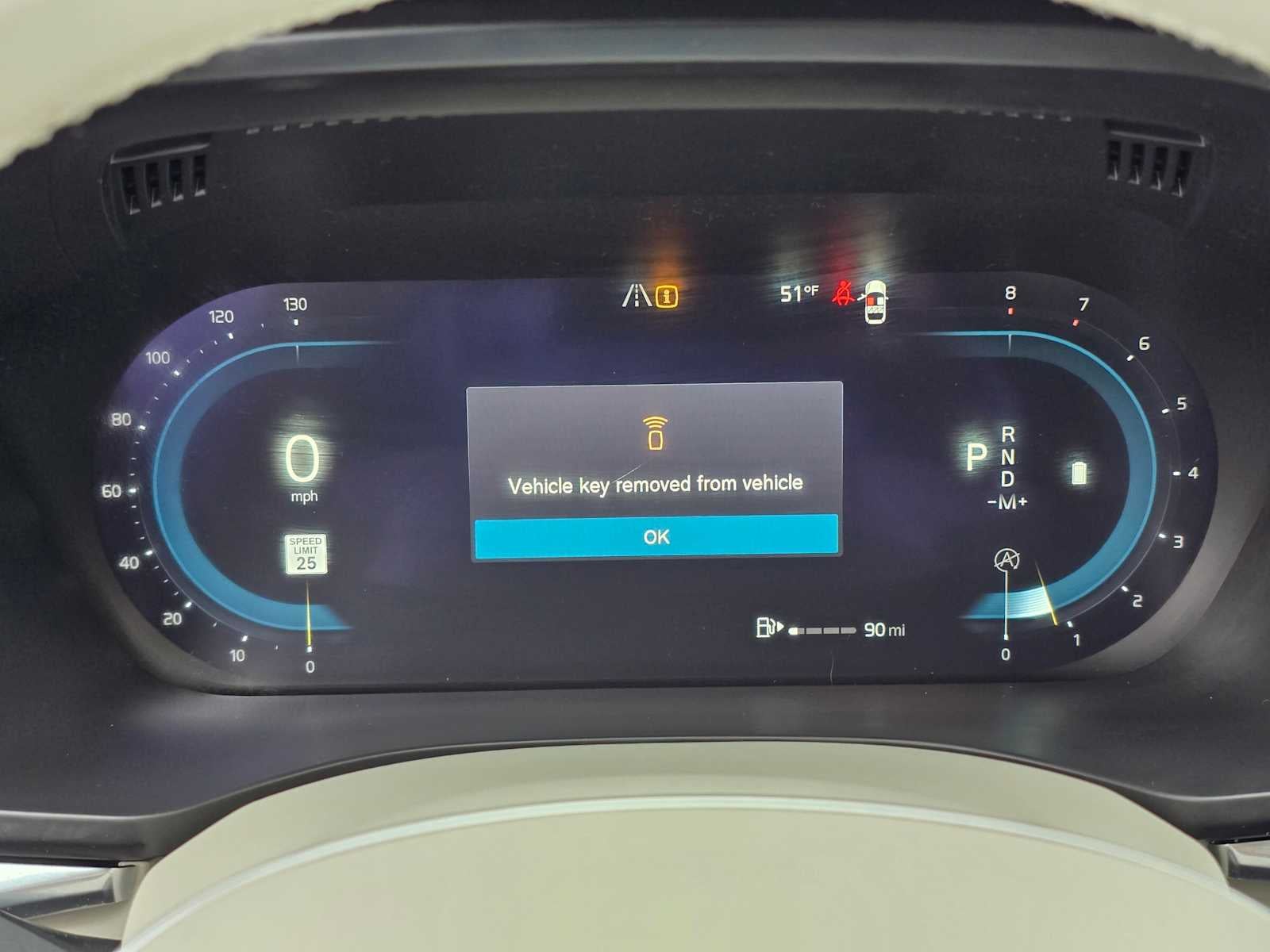 2023 Volvo XC60 Ultimate Bright Theme