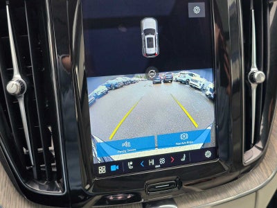 2023 Volvo XC60 Ultimate Bright Theme