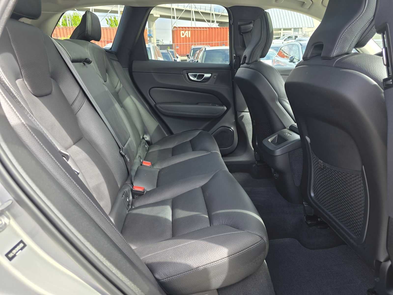 2022 Volvo XC60 Momentum
