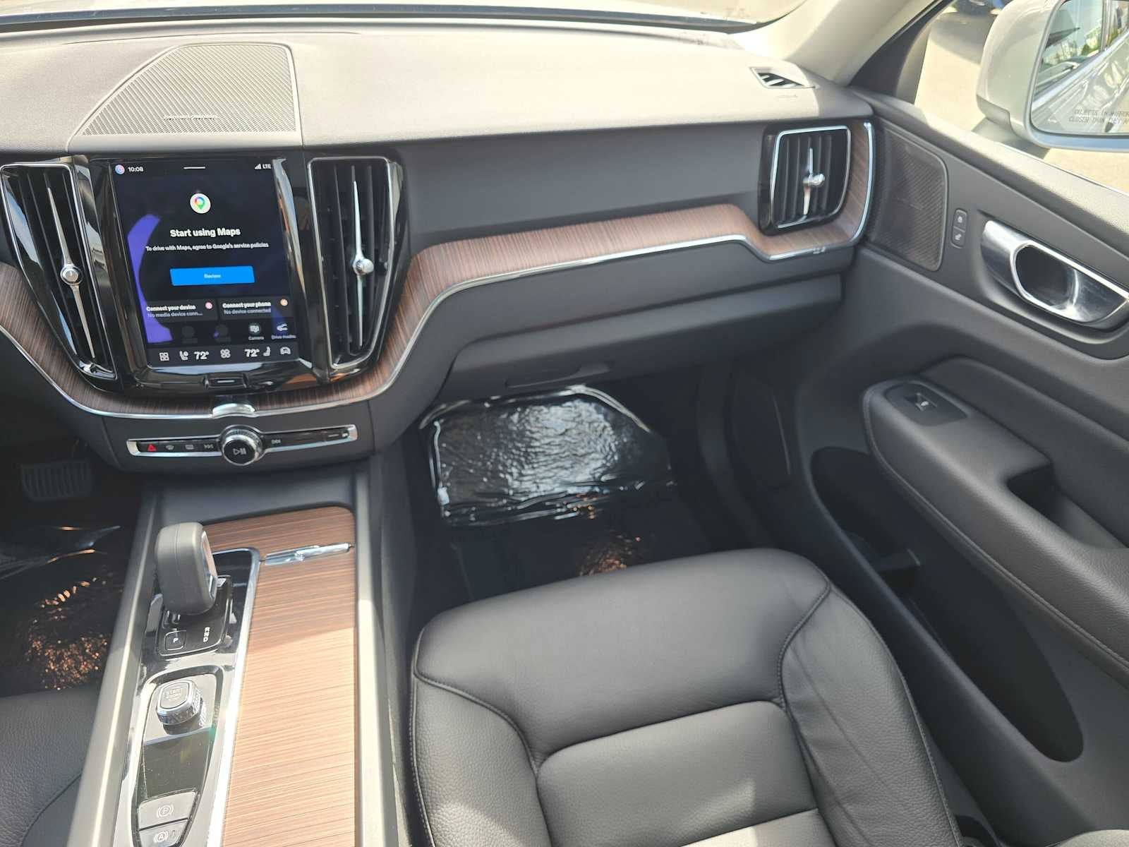 2022 Volvo XC60 Momentum