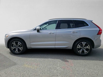 2022 Volvo XC60 Momentum