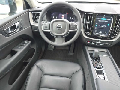 2024 Volvo XC60 Core Dark Theme