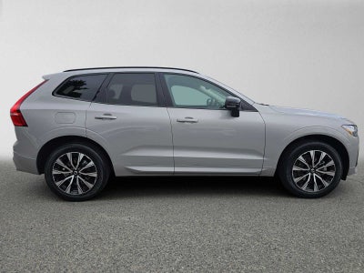 2024 Volvo XC60 Core Dark Theme