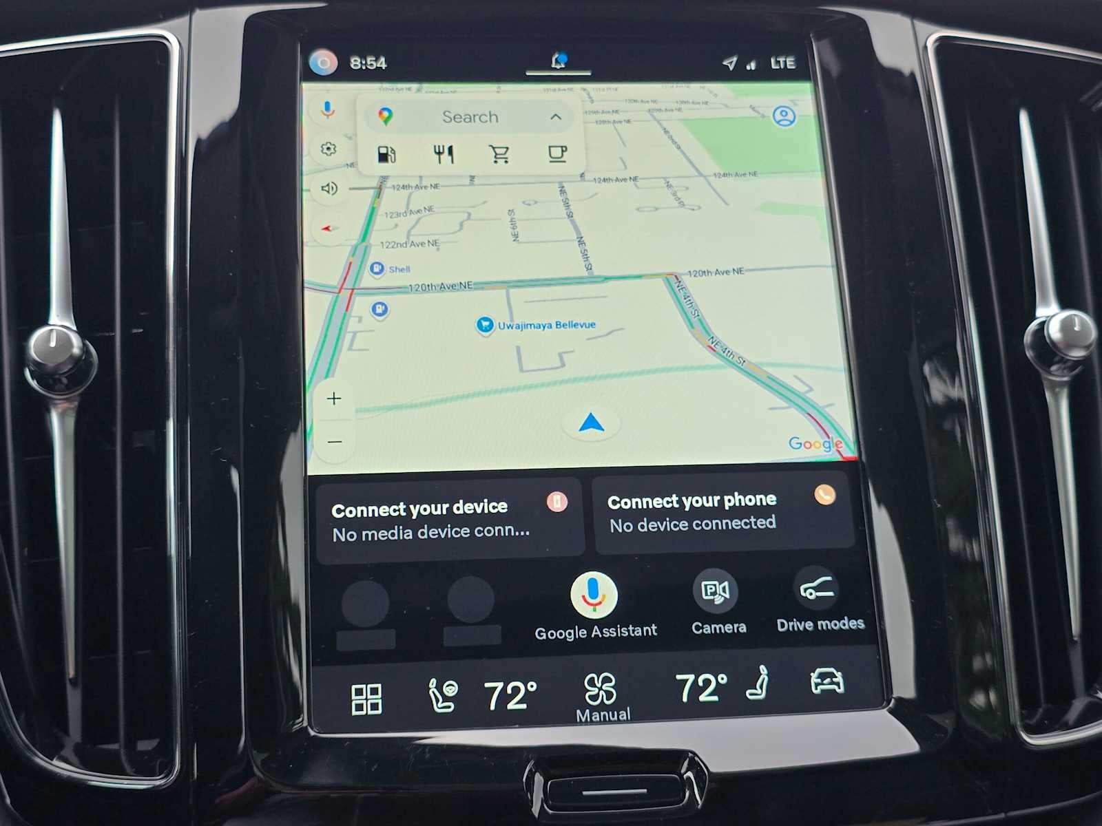 2024 Volvo XC60 Core Dark Theme