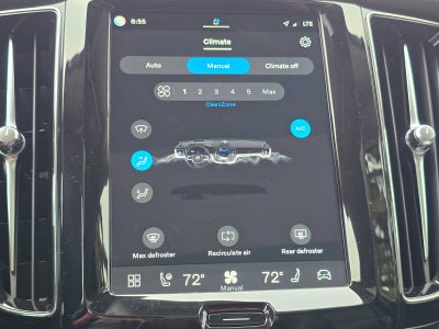 2024 Volvo XC60 Core Dark Theme