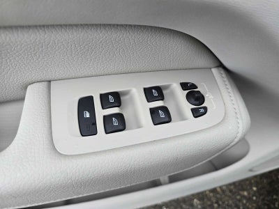 2022 Volvo XC60 Momentum