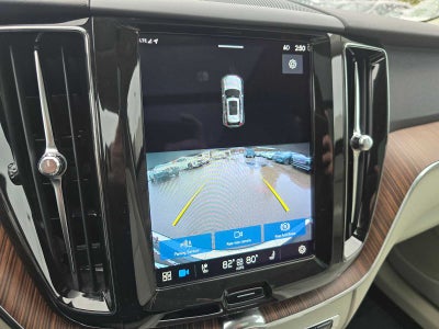 2022 Volvo XC60 Momentum