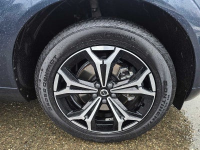 2022 Volvo XC60 Momentum