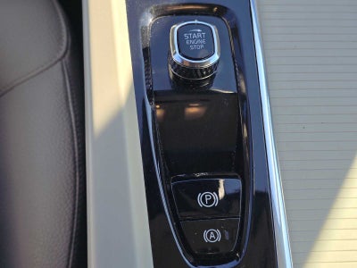 2024 Volvo XC60 Core Dark Theme