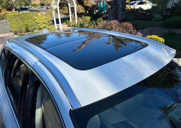 2023 Volvo XC60 Plus Bright Theme