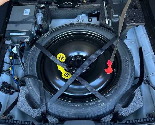 2023 Volvo XC60 Plus Bright Theme