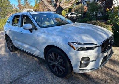 2023 Volvo XC60 Plus Bright Theme