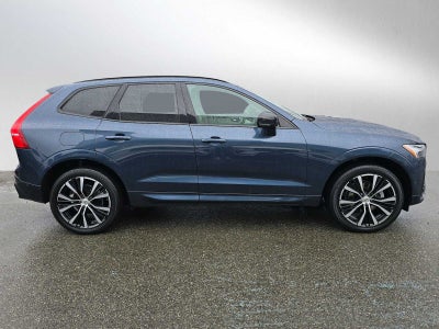 2023 Volvo XC60 Plus Dark Theme