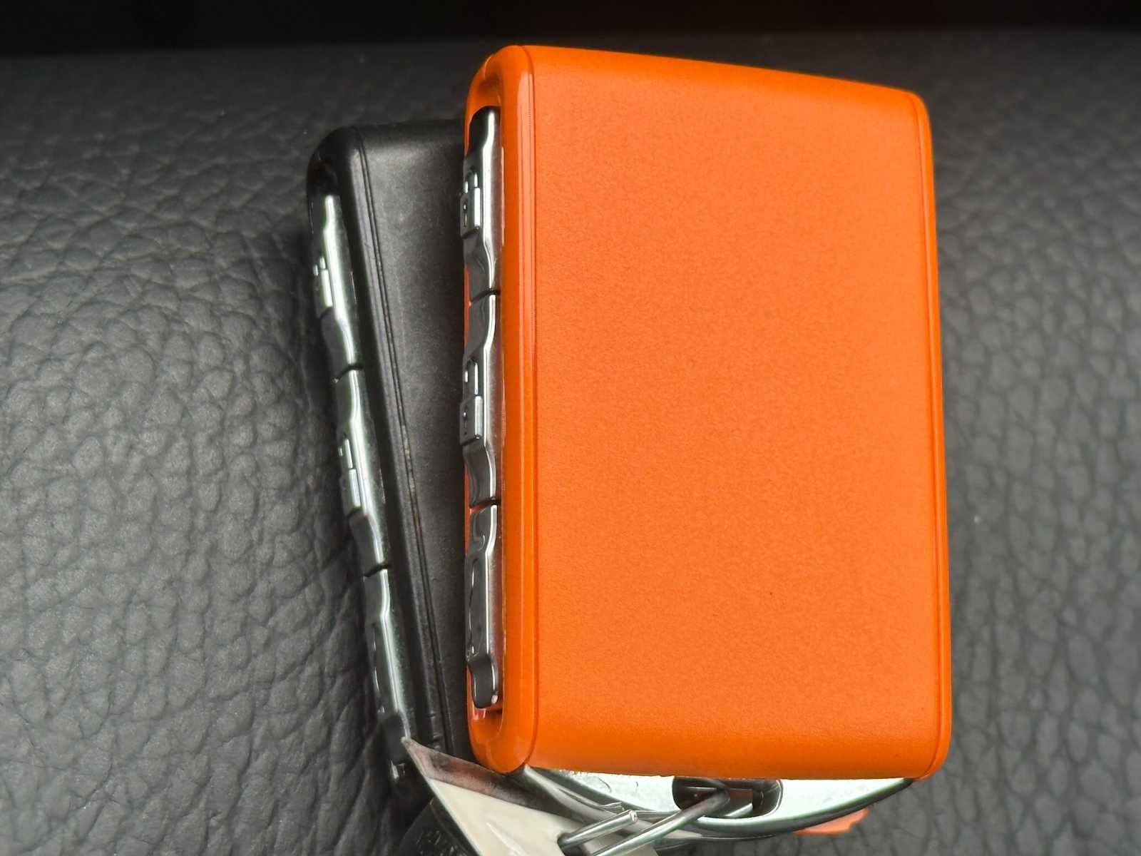 2023 Volvo XC60 Plus Dark Theme